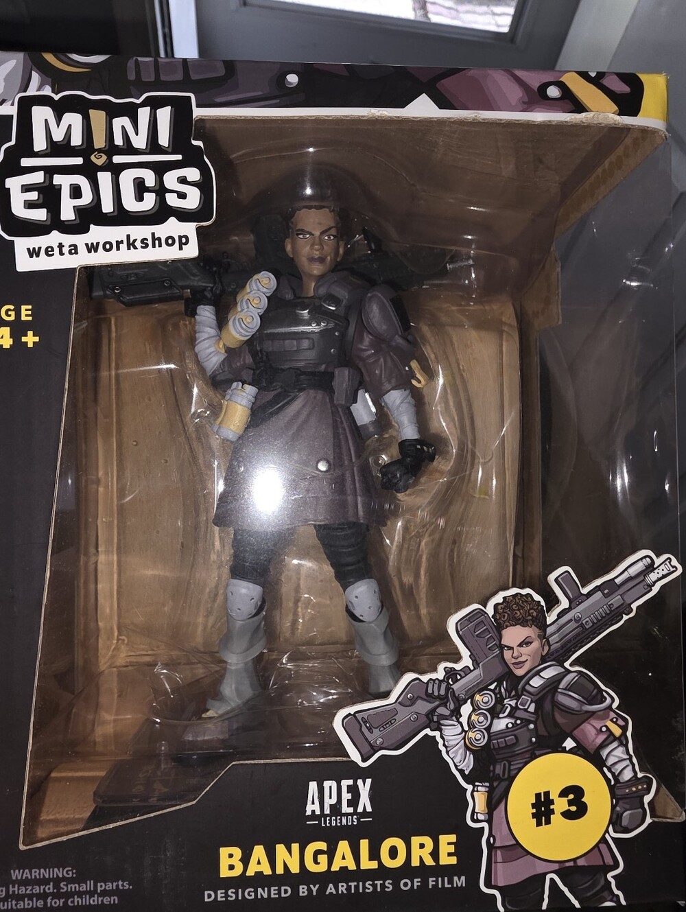 Weta Workshop Mini Epics Apex Legends Bangalore Figure - Purple